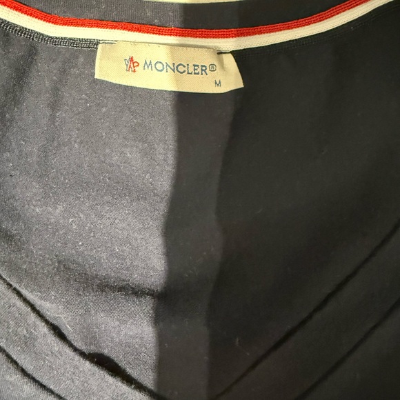 Moncler Dark Blue V-Neck Tee with Logo - Picture 5 of 6